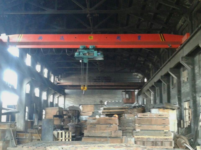 LDY電動(dòng)單梁起重機(jī)1